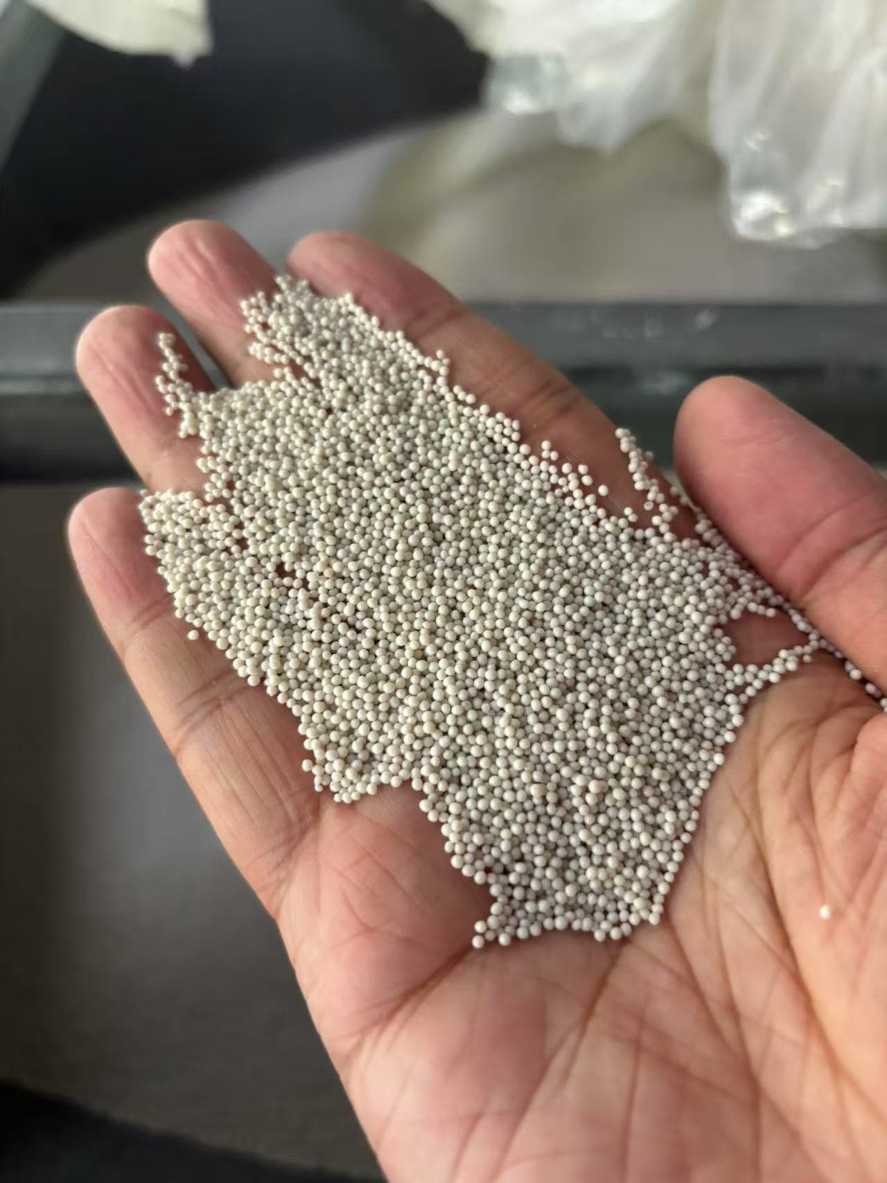 R-EPS 303 Expandable Polystyrene Pellets